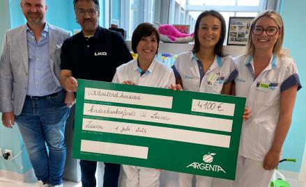 Des collègues s’engagent pour collecter des fonds au profit d’une bonne cause à l’occasion d’une course cycliste 